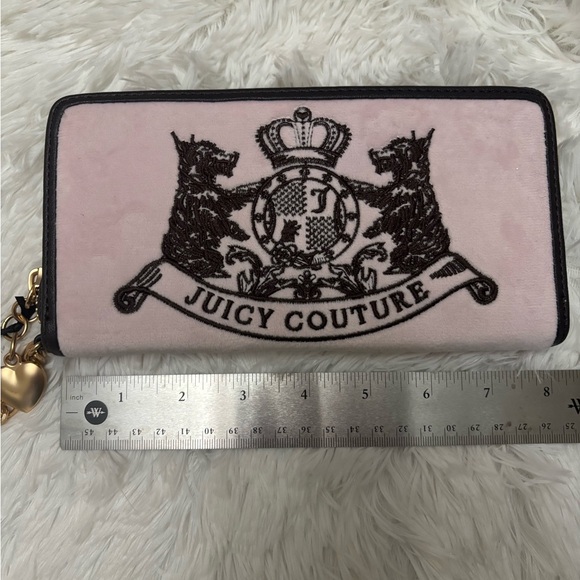 Juicy Couture NWT pink Blush Wallet with Gold Chain - Picture 7 of 9